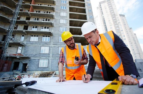 Benefits Of Hiring Commercial Construction Contractors